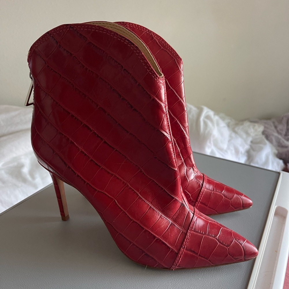 SCHUTZ BOOTIES